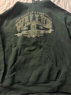 Green Crewneck Pullover Sweatshirt with 'Wallen' Tour Graphic